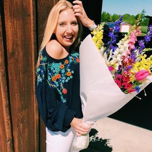 Meet your Posher, Abby